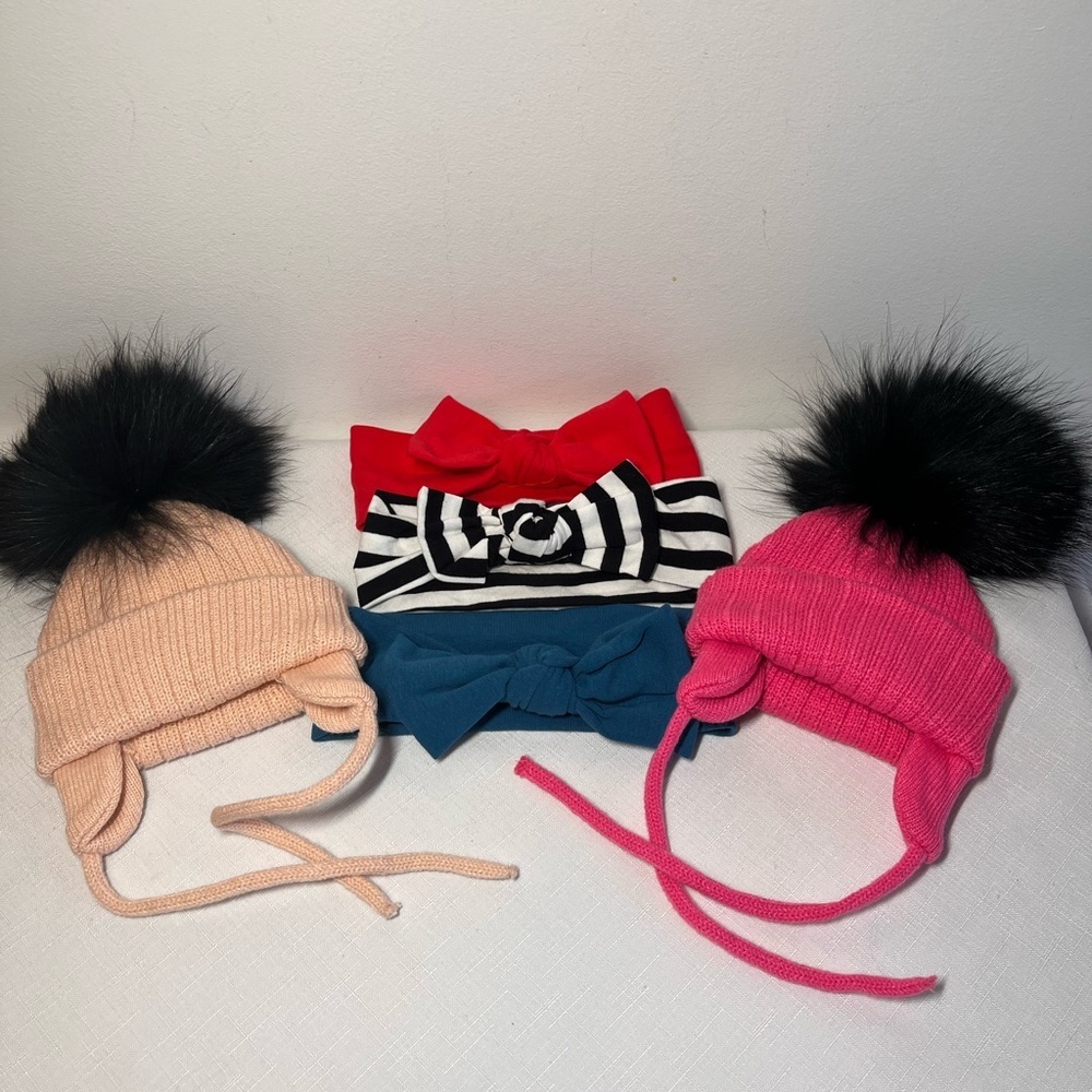 2 New Baby Pom Pom Hats Toques
3 Bow Baby Headbands
Adorable
Great gift - Picture 6 of 6